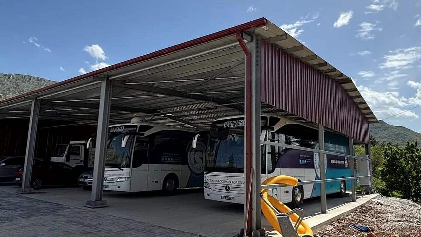 Tokat Gaziosmanpaşa Üniversitesi için yapılan çelik garaj